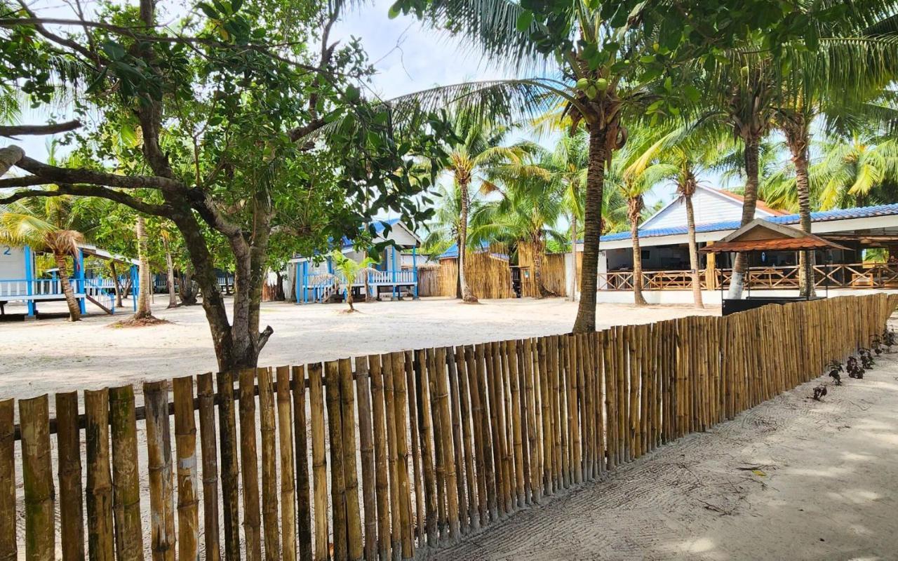 Hostel Mad Monkey Koh Rong Kaoh Touch Exterior foto