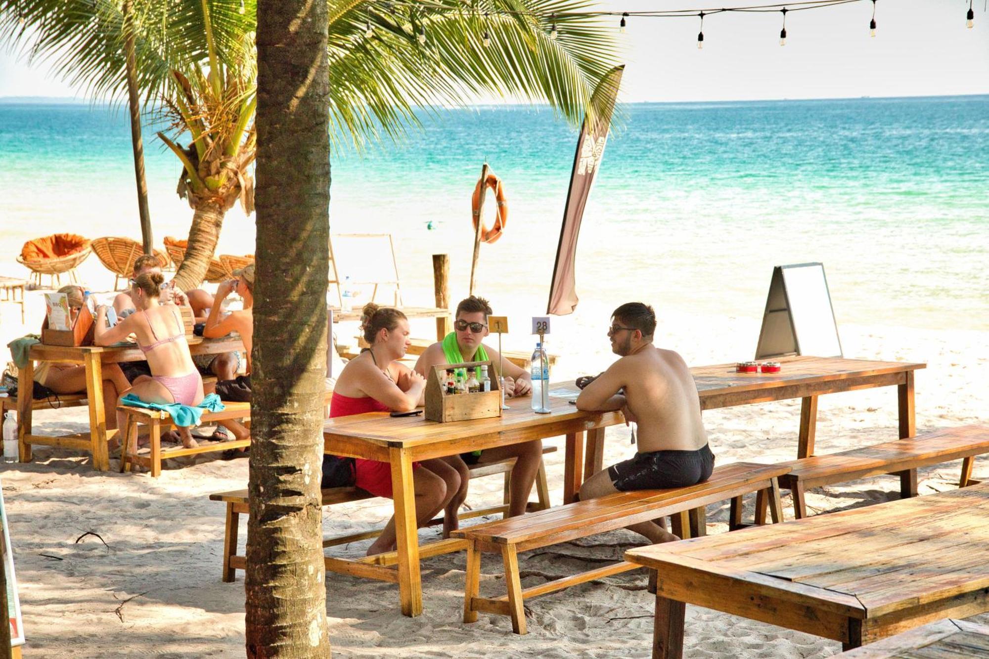 Hostel Mad Monkey Koh Rong Kaoh Touch Exterior foto
